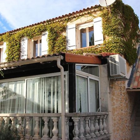 Maison D'Hote Villa Monique กูจส์-เลส์-แป็งส์ ภายนอก รูปภาพ
